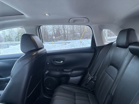 Certified 2025 Honda HR-V EX-L image 19