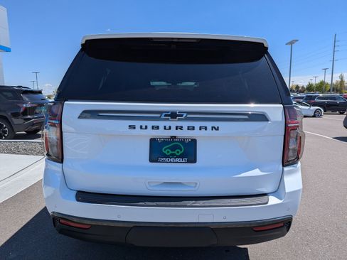 Certified 2022 Chevrolet Suburban Z71 w/ Luxury Package AWD/4WD image 37