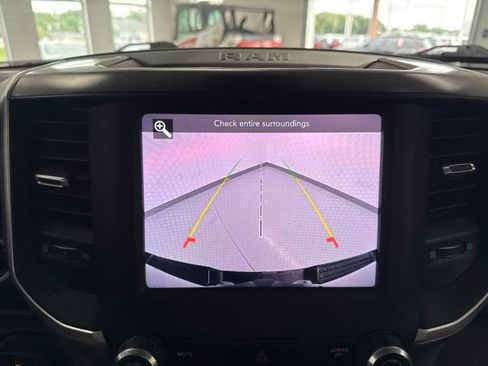 Used 2021 RAM 1500 Big Horn AWD/4WD image 40