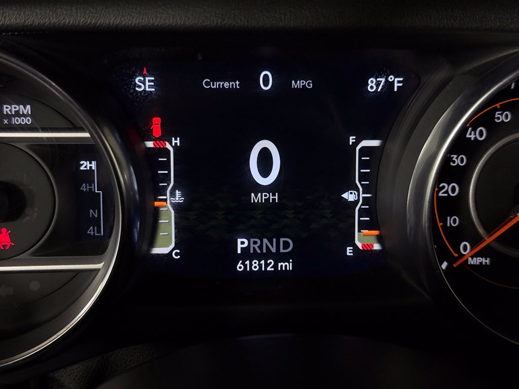 Used 2021 Jeep Wrangler Unlimited Sahara AWD/4WD image 16