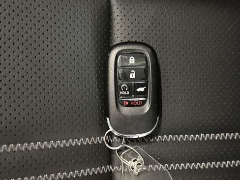 Used 2025 Honda HR-V EX-L image 27
