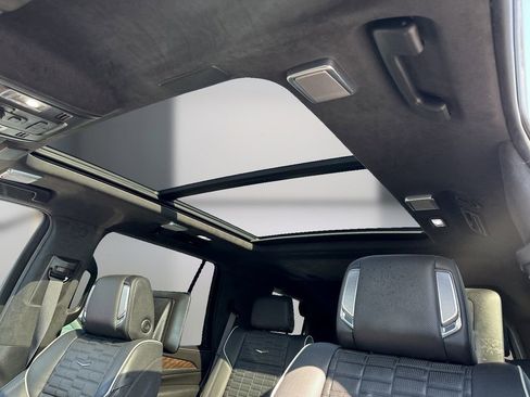 Certified 2023 Cadillac Escalade Sport Platinum w/ LPO, ONYX Package AWD/4WD image 15