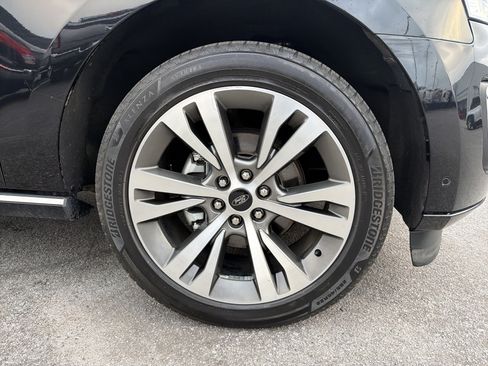 Used 2020 Ford Expedition Platinum image 14