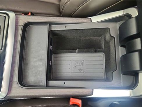 Used 2023 Audi Q8 Prestige w/ Prestige Package image 56