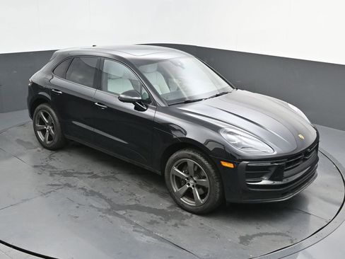New 2026 Porsche Macan image 29