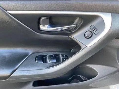Used 2017 Nissan Altima 2.5 S w/ Power Driver Seat Package FWD image 15
