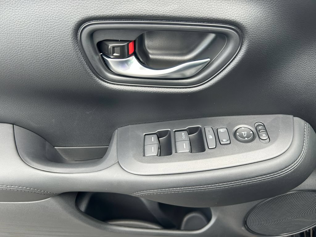 Used 2027 Honda HR-V LX image 21