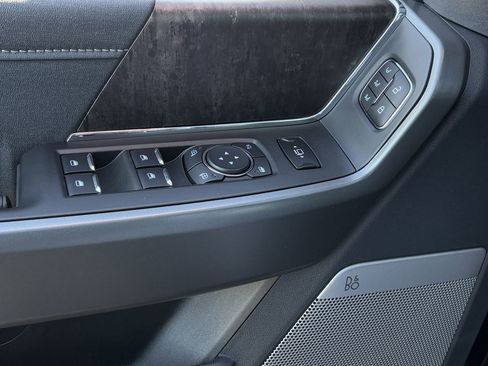 New 2026 Ford F250 Lariat w/ Black Appearance Package image 64