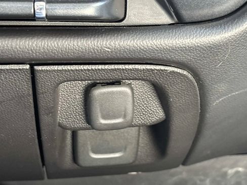 Used 2015 Chevrolet Silverado 1500 W/T image 22