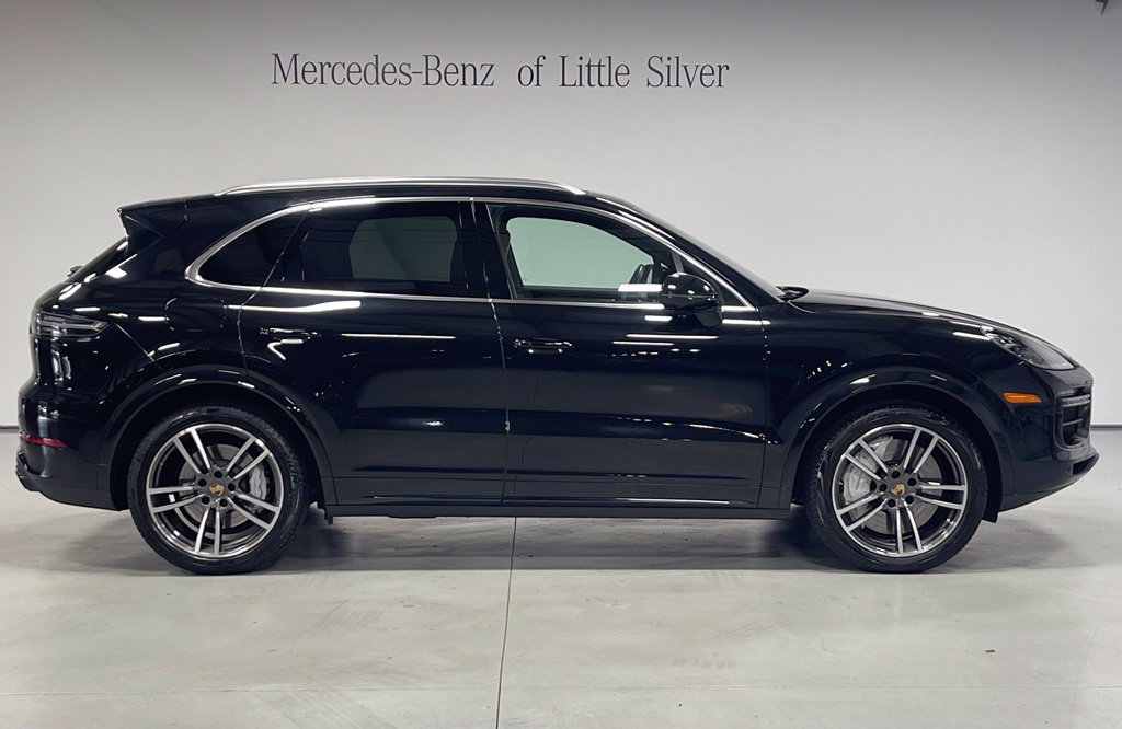 Used 2023 Porsche Cayenne Turbo AWD/4WD image 7