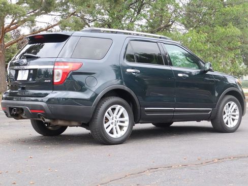 Used 2014 Ford Explorer XLT w/ Equipment Group 202A AWD/4WD image 5