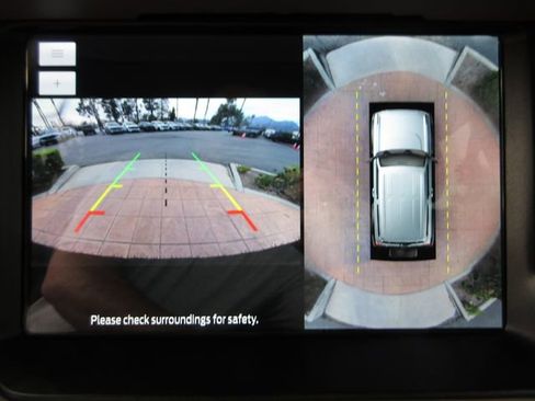 Used 2023 Ford Bronco Wildtrak image 19