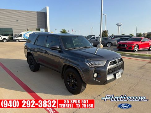 Used 2017 Toyota 4Runner SR5 RWD image 1