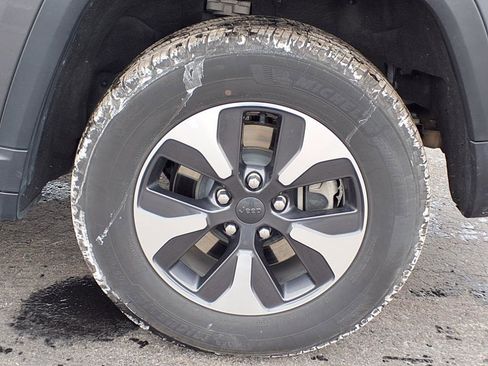 Used 2024 Jeep Grand Cherokee Limited 4xe image 35