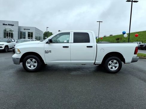 Used 2023 RAM 1500 Classic SLT w/ Electronics Group AWD/4WD image 7