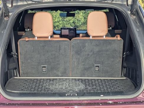 Used 2022 Lincoln Aviator Reserve w/ Elements Package Plus image 16