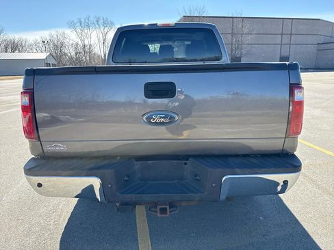 Used 2011 Ford F250 XLT w/ XTR Pkg image 6