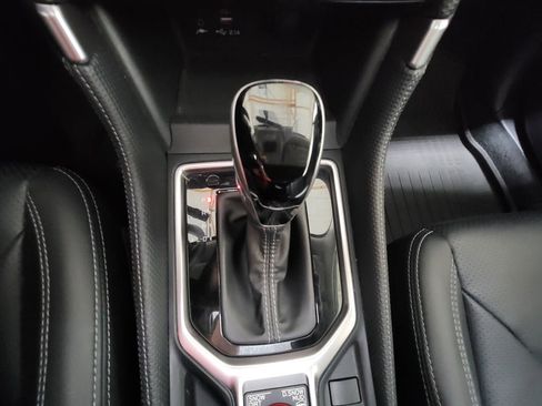 Used 2020 Subaru Forester Limited image 17