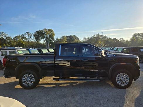 Used 2020 GMC Sierra 2500 Denali w/ Technology Package image 9