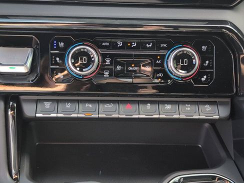 New 2026 GMC Sierra 2500 AT4X AWD/4WD image 24