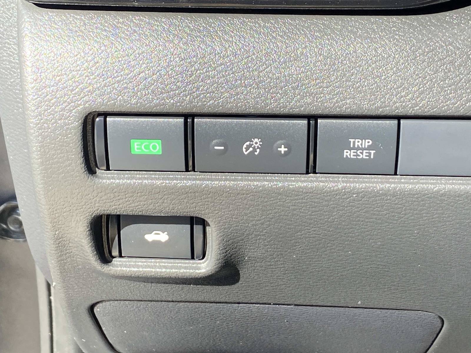 Used 2022 Nissan Sentra SV w/ Trunk Package FWD image 19