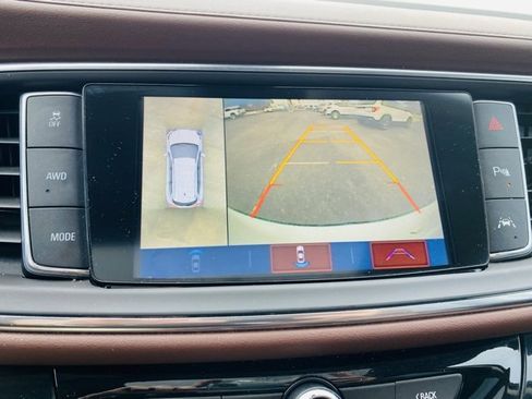 Used 2019 Buick Enclave Avenir w/ Avenir Technology Package image 37