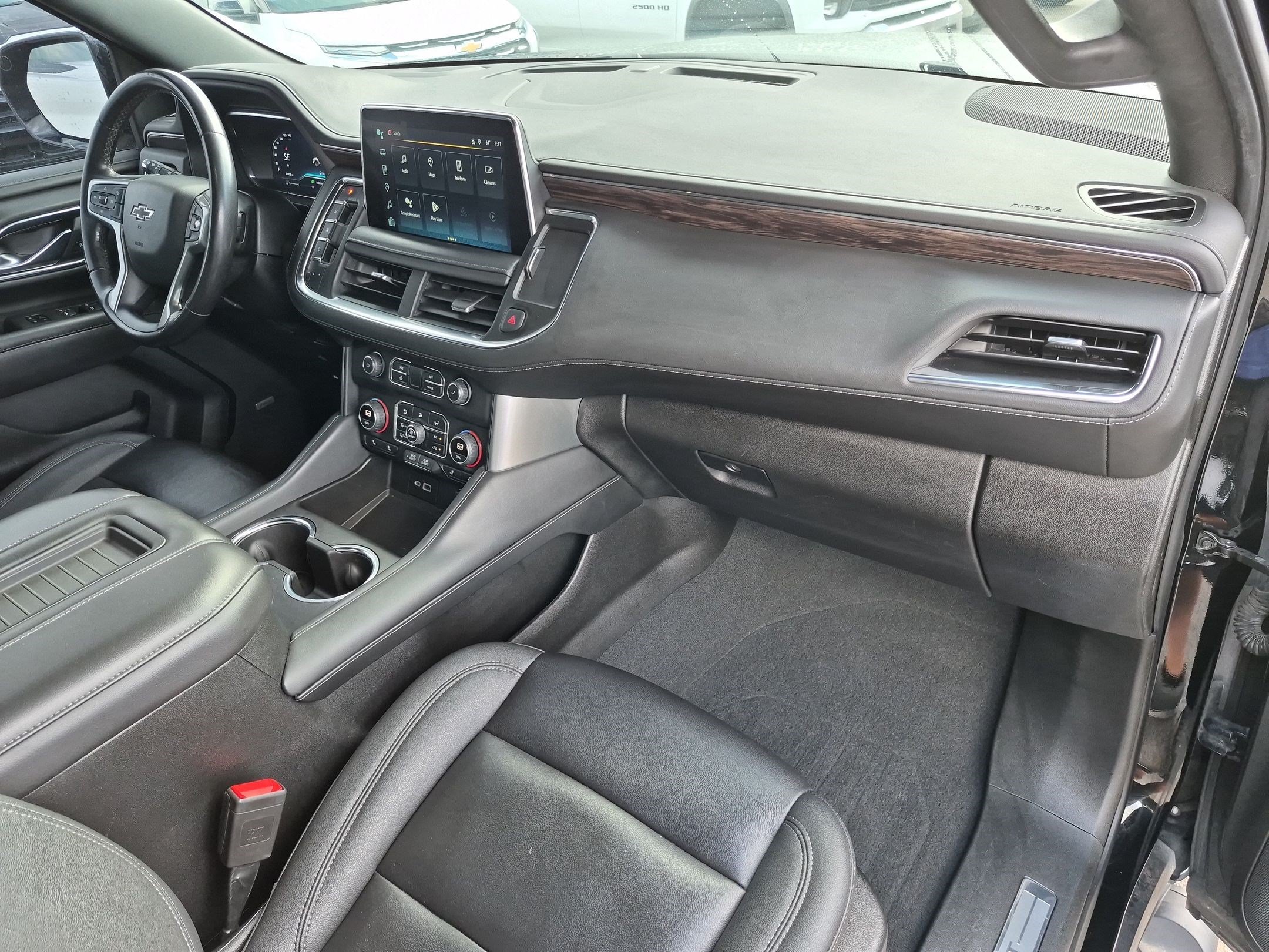 Used 2023 Chevrolet Suburban Z71 AWD/4WD image 32