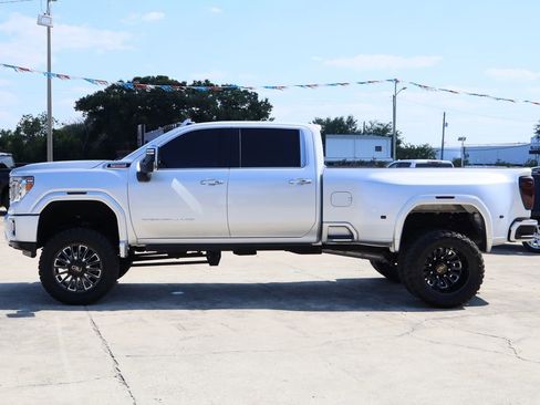Used 2020 GMC Sierra 3500 Denali w/ Denali Ultimate Package AWD/4WD image 6
