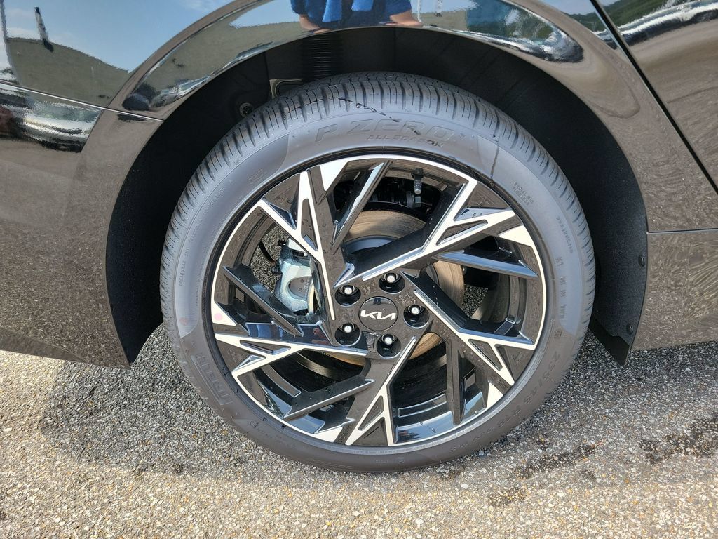 New 2026 Kia K5 GT-Line FWD image 9