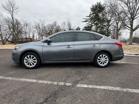 Used 2019 Ford Fiesta SE image 3