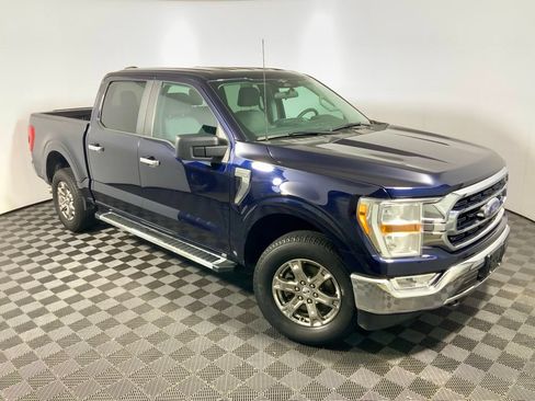 Used 2023 Ford F150 XLT w/ XTR Package AWD/4WD image 4