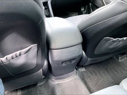 Used 2018 Hyundai Santa Fe Sport w/ Cargo Package AWD/4WD image 10