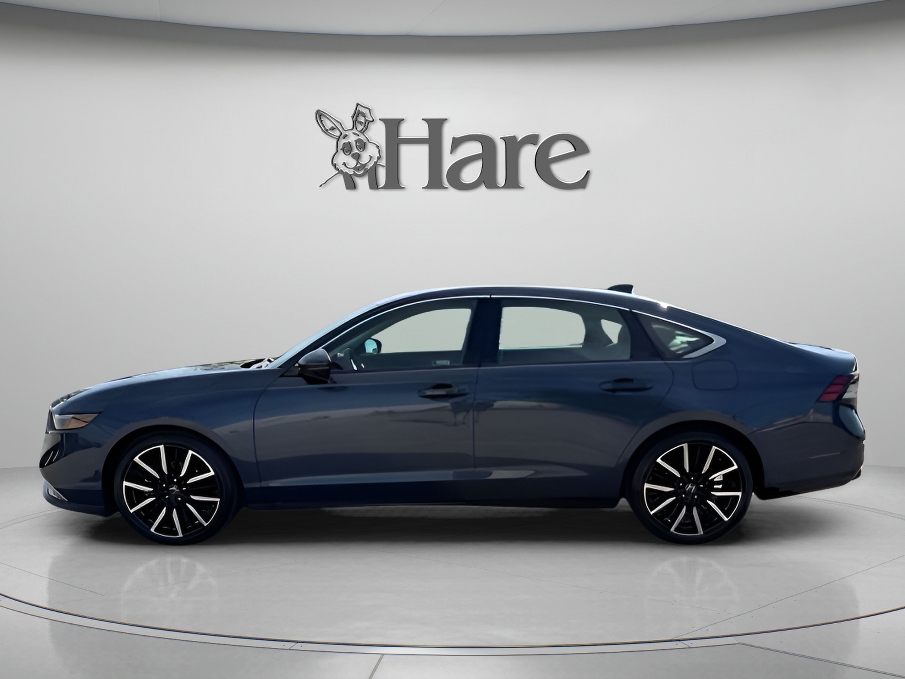 Used 2025 Honda Accord Touring image 2