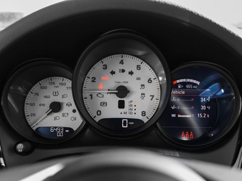 Used 2025 Porsche Macan image 29