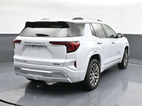 Used 2026 GMC Terrain Denali image 8