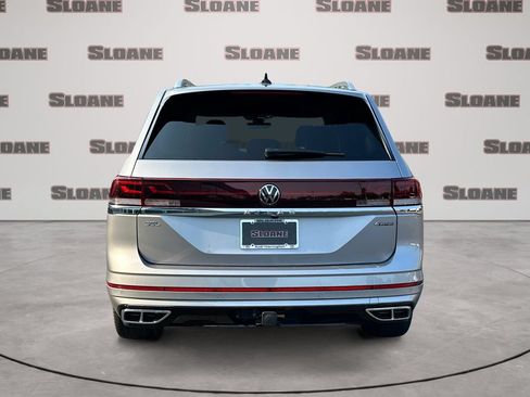 Used 2024 Volkswagen Atlas SEL Premium R-Line AWD/4WD image 4