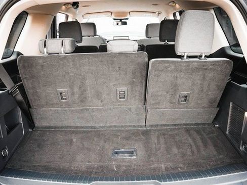 Used 2023 Ford Expedition XLT image 32