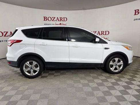 Used 2015 Ford Escape SE FWD image 9
