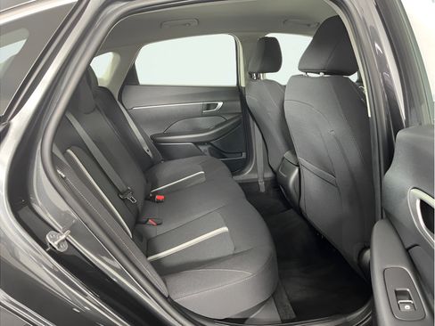 Used 2025 Hyundai Sonata SE FWD image 14