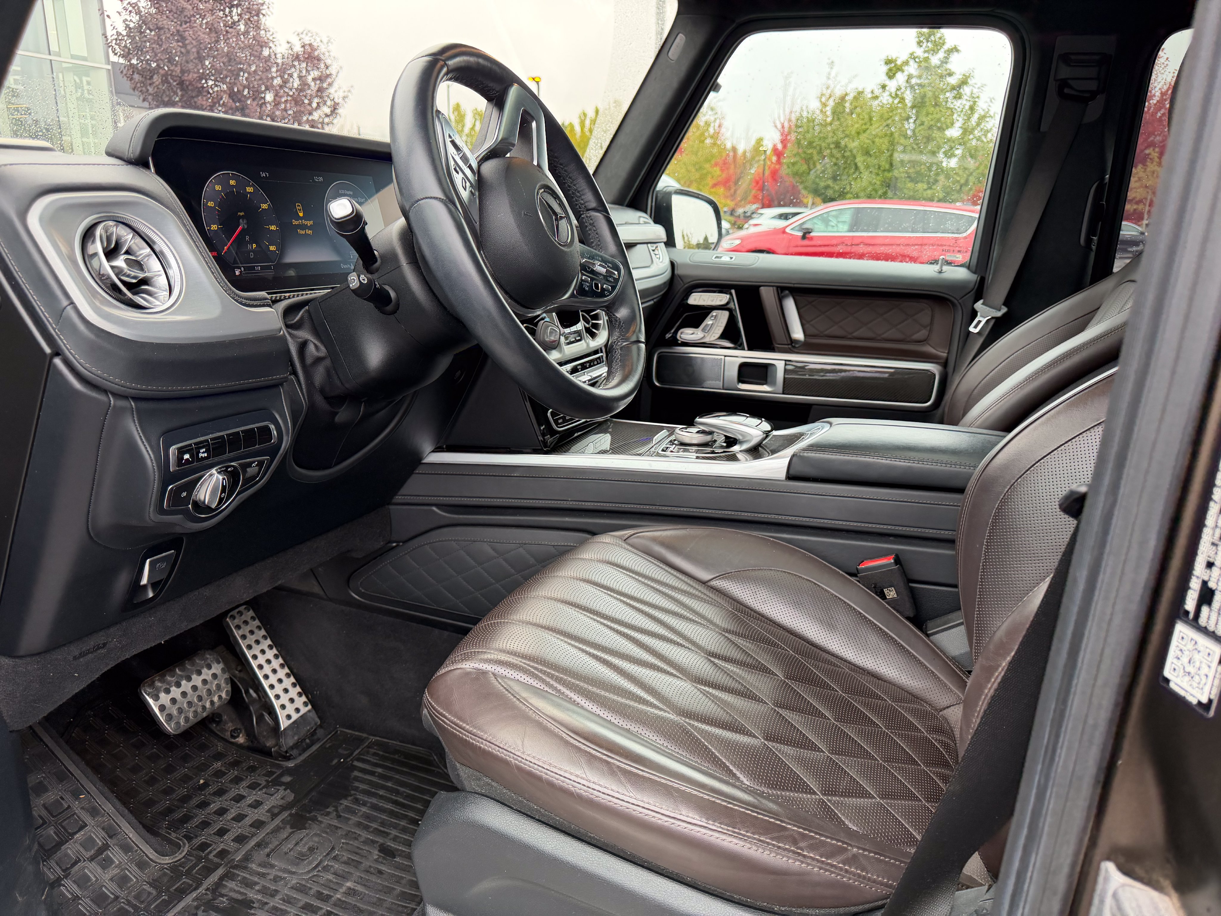 Used 2023 Mercedes-Benz G 550 image 3