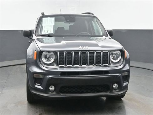 Used 2022 Jeep Renegade Latitude image 8