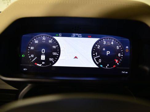 Used 2020 Land Rover Defender 110 SE image 17