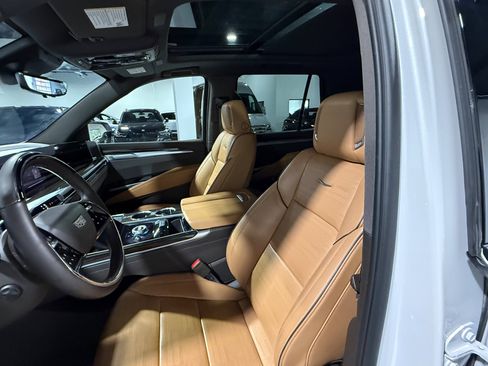 Used 2025 Cadillac Escalade Premium Luxury w/ Touring Package AWD/4WD image 24