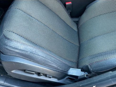 Used 2012 Chevrolet Equinox LT w/ Driver Convenience Package image 19