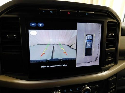 Used 2023 Ford F150 Lightning XLT image 37