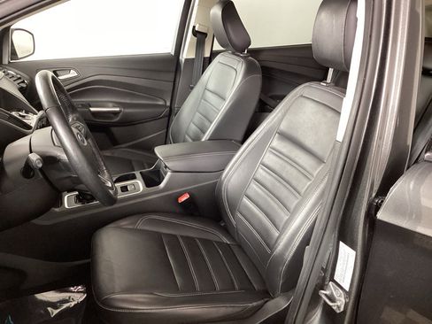 Used 2019 Ford Escape Titanium AWD/4WD image 15