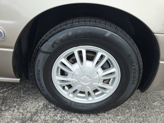 Used 2002 Buick Le Sabre Custom w/ Luxury Pkg FWD image 13
