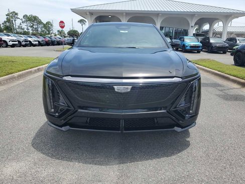 New 2026 Cadillac Lyriq V image 9