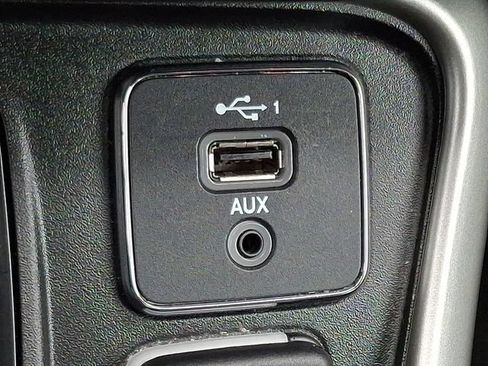 Used 2021 Jeep Compass Latitude w/ Convenience Group AWD/4WD image 23