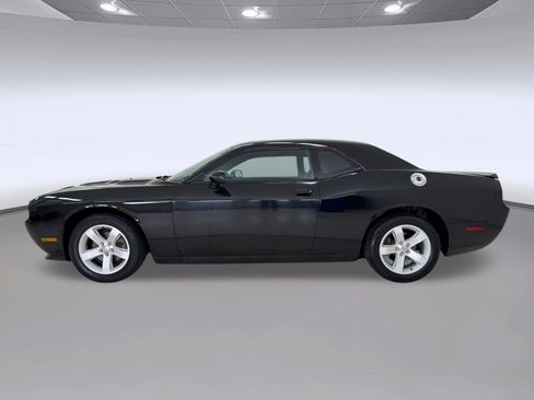 Used 2013 Dodge Challenger SXT Plus RWD image 2